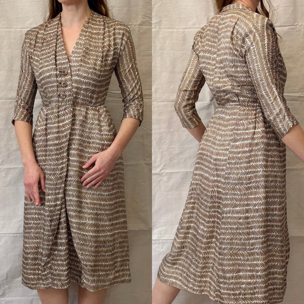 Vintage 50s Classy Champagne Scribble 100% Silk Cocktail Dress by Helga size M/L